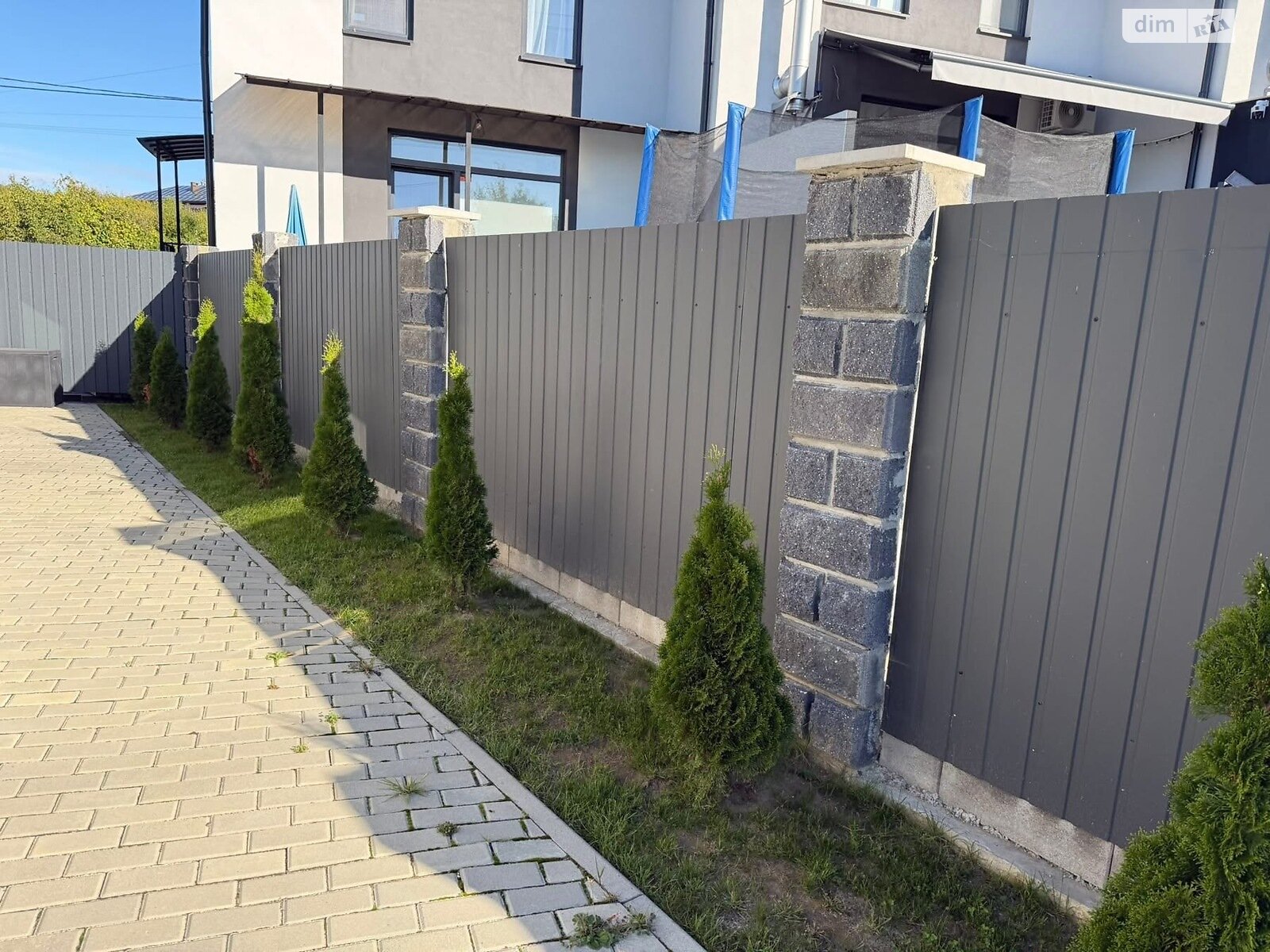 одноповерхова частина будинку, 115 кв. м, цегла. Здається помісячно в Ужгороді фото 1