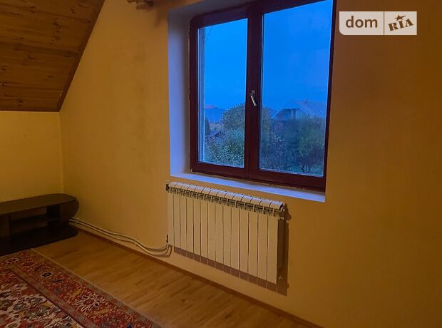 двухэтажная часть дома, 90 кв. м, кирпич. Сдается помесячно в село Сторожница, Закарпатская обл. фото 1 двухэтажная часть дома, 90 кв. м, кирпич. Сдается помесячно в село Сторожница, Закарпатская обл. фото 1