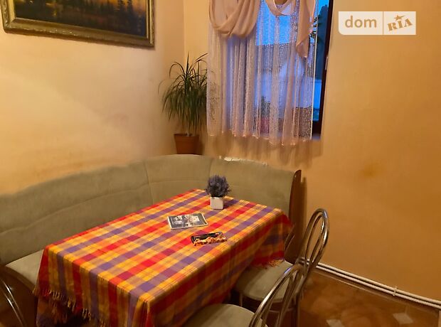 двухэтажная часть дома, 90 кв. м, кирпич. Сдается помесячно в село Сторожница, Закарпатская обл. фото 1 двухэтажная часть дома, 90 кв. м, кирпич. Сдается помесячно в село Сторожница, Закарпатская обл. фото 1