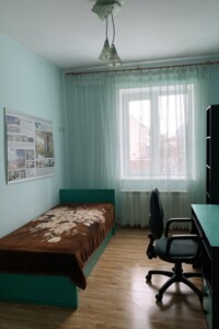 двухэтажная часть дома, 162 кв. м, кирпич. Сдается помесячно в Великой Березовице, в районе Кемпинг фото 2 двухэтажная часть дома, 162 кв. м, кирпич. Сдается помесячно в Великой Березовице, в районе Кемпинг фото 2