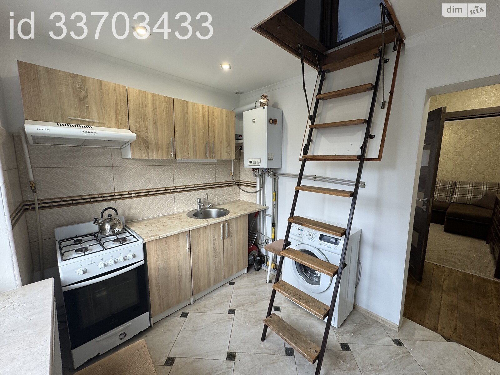 двухэтажная часть дома, 40 кв. м, кирпич. Сдается помесячно в Виннице, в районе Ближнее замостье фото 1 двухэтажная часть дома, 40 кв. м, кирпич. Сдается помесячно в Виннице, в районе Ближнее замостье фото 1