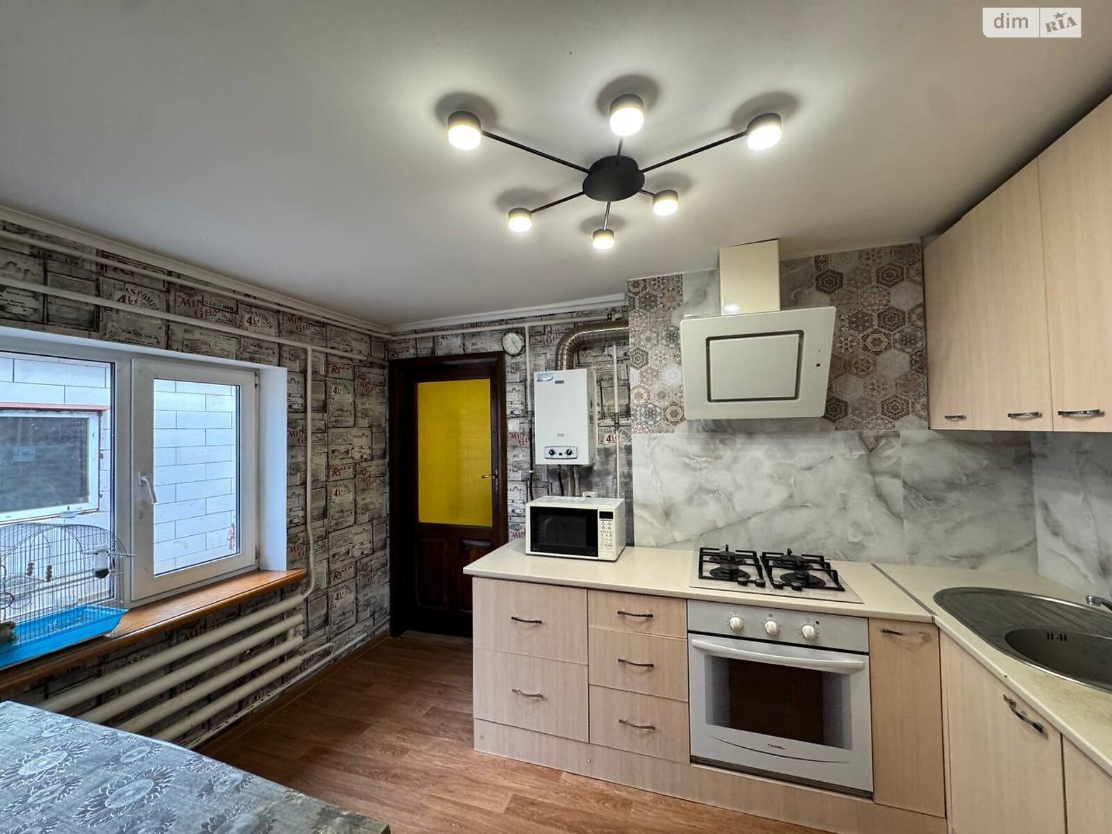 одноэтажная часть дома, 58 кв. м, кирпич. Сдается помесячно в Виннице, в районе Корея фото 1 одноэтажная часть дома, 58 кв. м, кирпич. Сдается помесячно в Виннице, в районе Корея фото 1