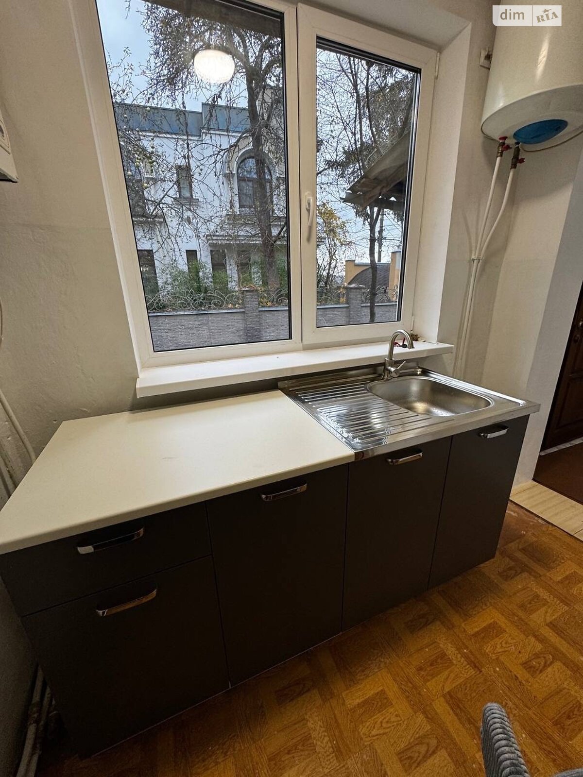 однопроверхова частина будинку, 50 кв. м, цегла. Здається помісячно в Вінниці, в районі Ленінський фото 1