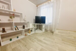 одноэтажная часть дома, 48 кв. м, кирпич. Сдается помесячно в Виннице, в районе Старый город фото 2 одноэтажная часть дома, 48 кв. м, кирпич. Сдается помесячно в Виннице, в районе Старый город фото 2