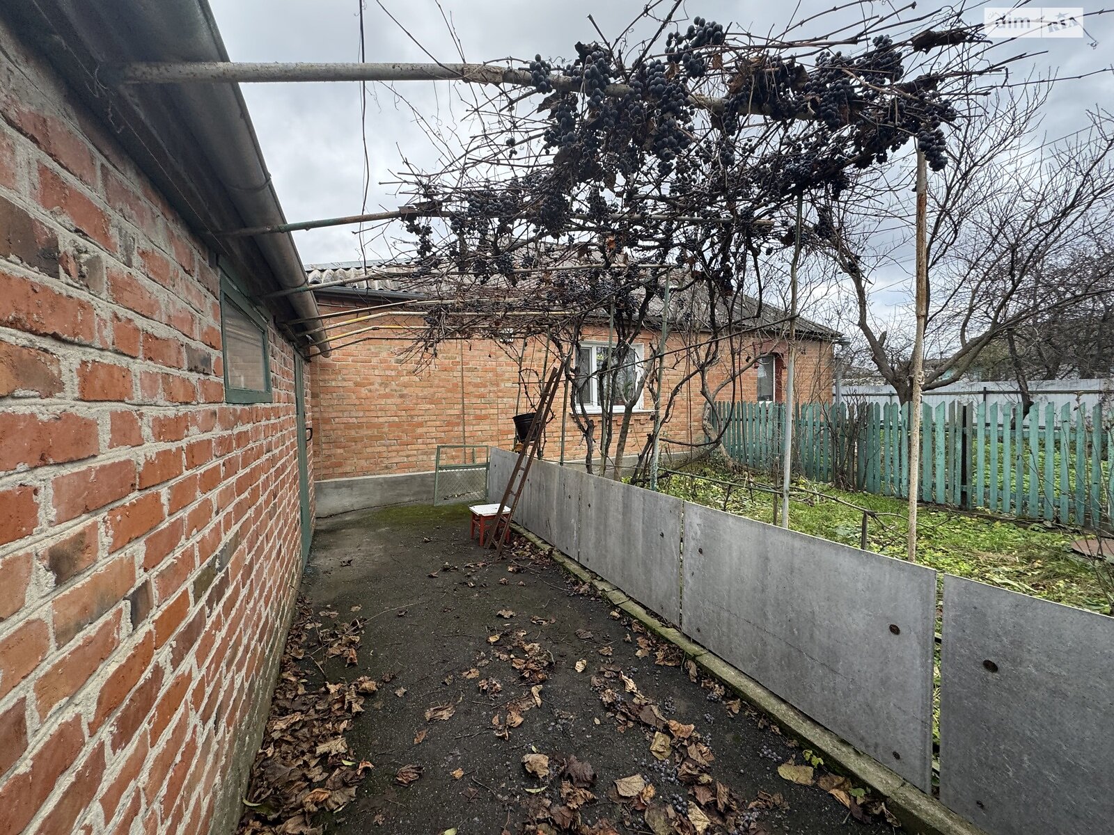 однопроверхова частина будинку, 15 кв. м, кирпич. Здається помісячно в Вінниці, в районі Старе місто фото 1