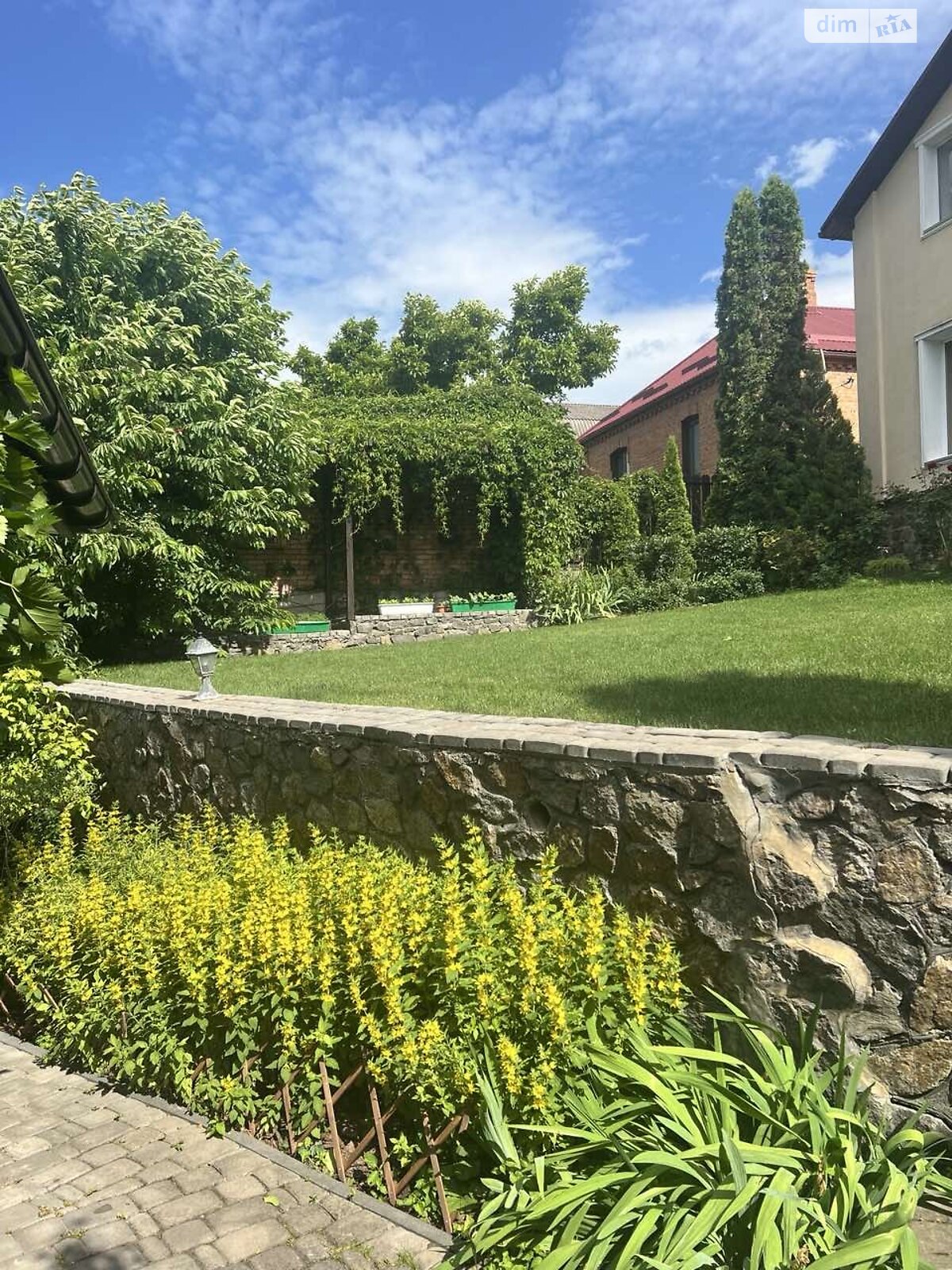 одноэтажная часть дома, 125 кв. м, кирпич. Сдается помесячно в Виннице, в районе Центр фото 1