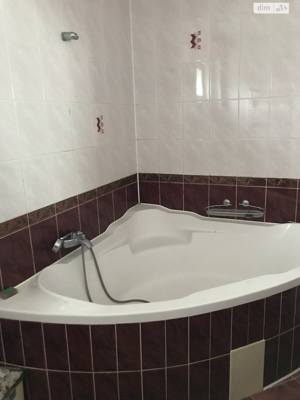 трехэтажная часть дома, 160 кв. м, кирпич. Сдается помесячно в Виноградове, в районе Виноградов фото 1 трехэтажная часть дома, 160 кв. м, кирпич. Сдается помесячно в Виноградове, в районе Виноградов фото 1