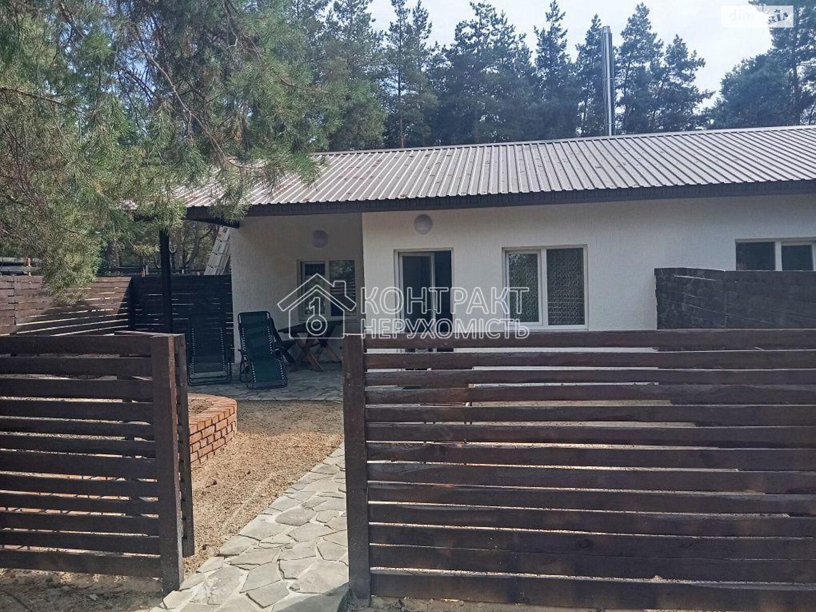 одноэтажная часть дома, 35 кв. м, кирпич. Сдается помесячно в Змиеве фото 1 одноэтажная часть дома, 35 кв. м, кирпич. Сдается помесячно в Змиеве фото 1