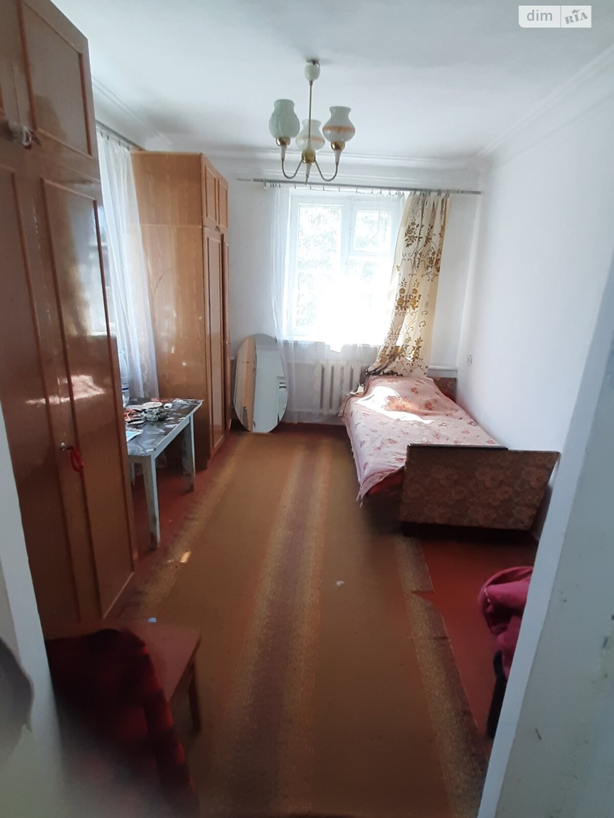 одноэтажная часть дома, 32 кв. м, кирпич. Сдается помесячно в Звягеле, в районе Звягель фото 1 одноэтажная часть дома, 32 кв. м, кирпич. Сдается помесячно в Звягеле, в районе Звягель фото 1