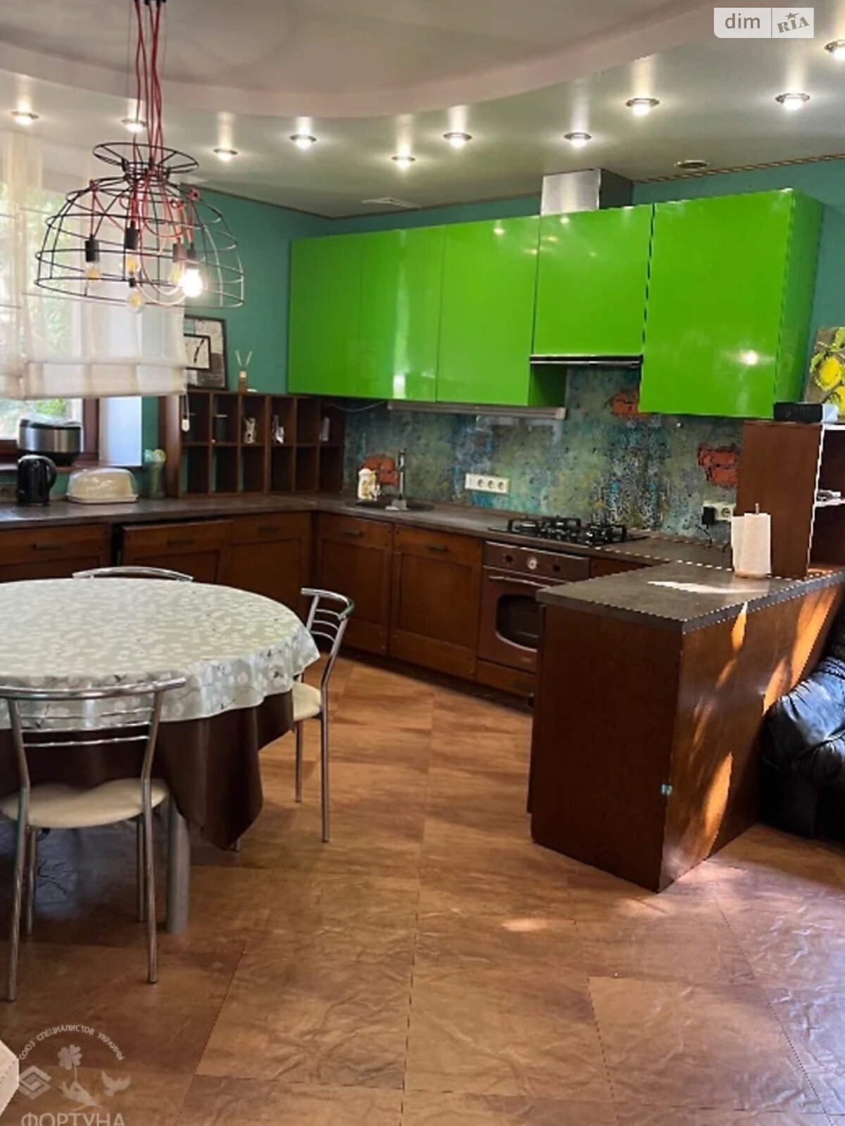 двоповерховий будинок бесідка, 390 кв. м, цегла. Здається помісячно в Агрономічному фото 1 двоповерховий будинок бесідка, 390 кв. м, цегла. Здається помісячно в Агрономічному фото 1