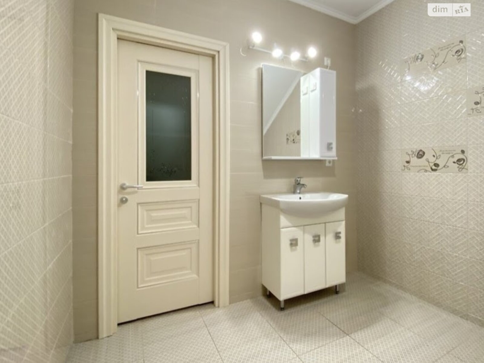 двухэтажный дом, 192 кв. м, кирпич. Сдается помесячно в Агрономичном фото 1