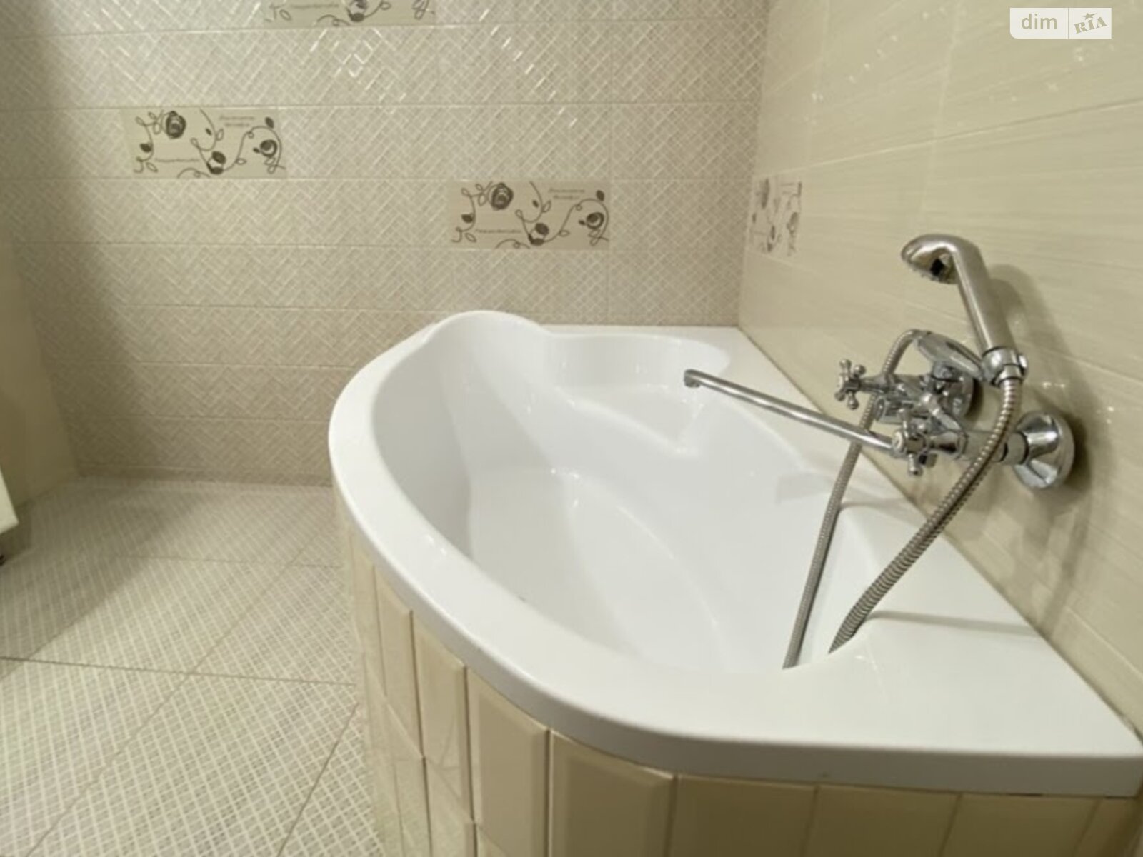 двухэтажный дом, 192 кв. м, кирпич. Сдается помесячно в Агрономичном фото 1