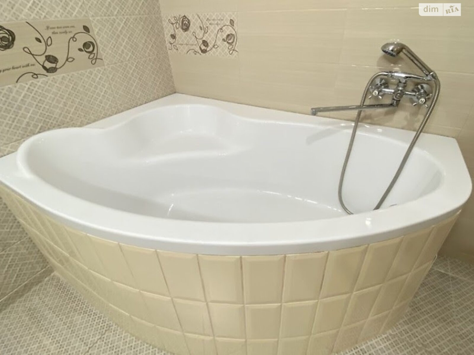 двухэтажный дом, 192 кв. м, кирпич. Сдается помесячно в Агрономичном фото 1