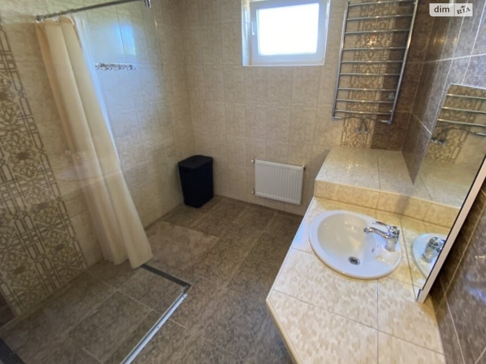 двухэтажный дом, 192 кв. м, кирпич. Сдается помесячно в Агрономичном фото 1