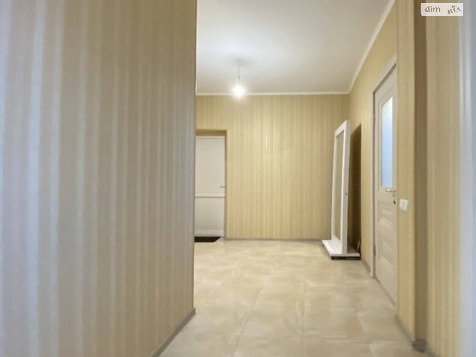 двухэтажный дом, 192 кв. м, кирпич. Сдается помесячно в Агрономичном фото 1