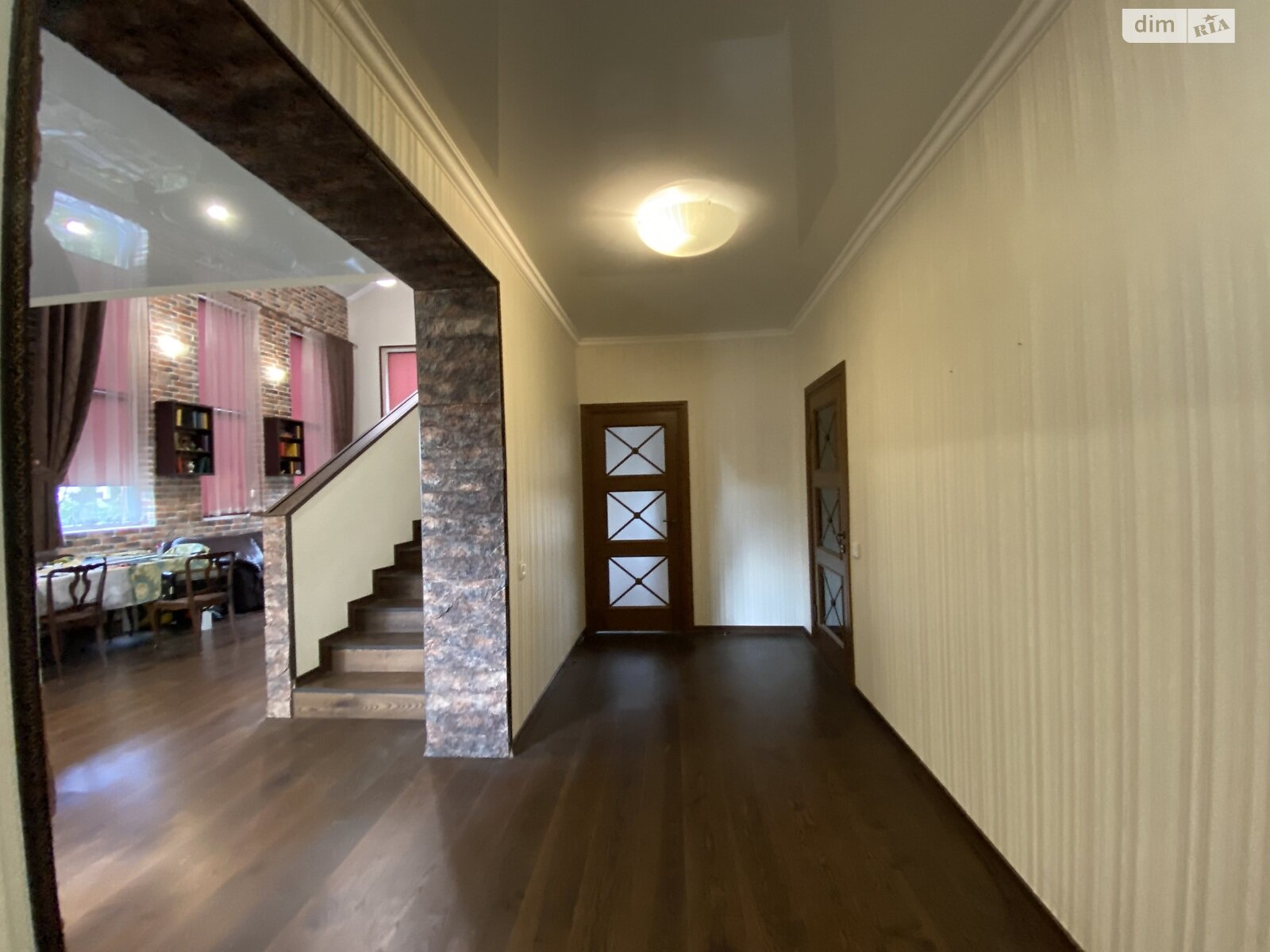 двоповерховий будинок з верандою, 245 кв. м, цегла. Здається помісячно в Агрономічному фото 1 двоповерховий будинок з верандою, 245 кв. м, цегла. Здається помісячно в Агрономічному фото 1