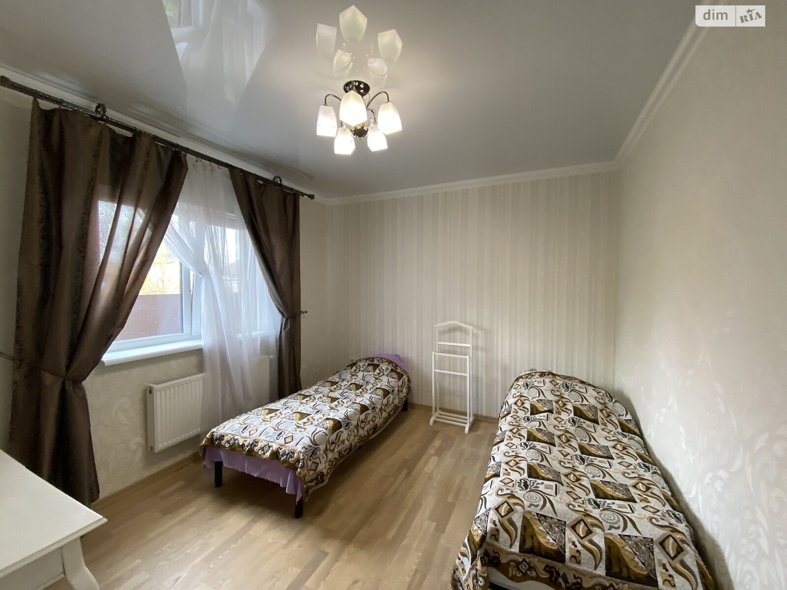 двоповерховий будинок з верандою, 245 кв. м, цегла. Здається помісячно в Агрономічному фото 1 двоповерховий будинок з верандою, 245 кв. м, цегла. Здається помісячно в Агрономічному фото 1