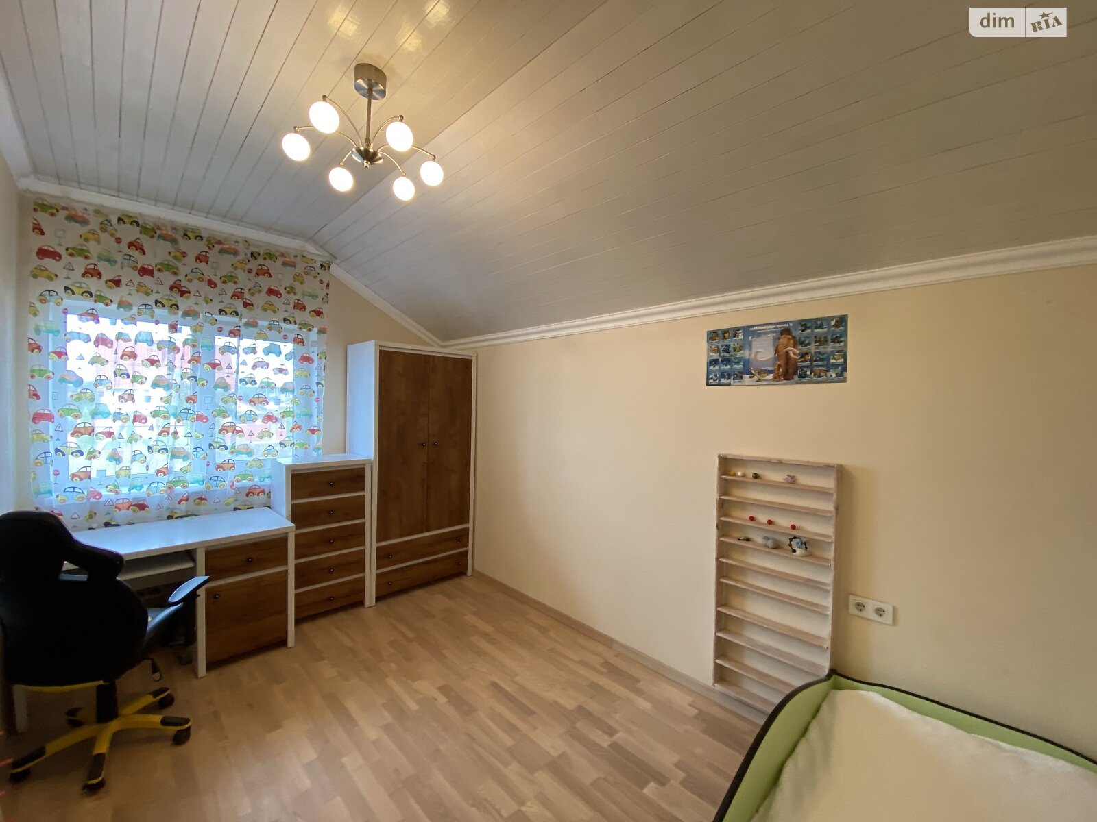 двоповерховий будинок з верандою, 245 кв. м, цегла. Здається помісячно в Агрономічному фото 1 двоповерховий будинок з верандою, 245 кв. м, цегла. Здається помісячно в Агрономічному фото 1