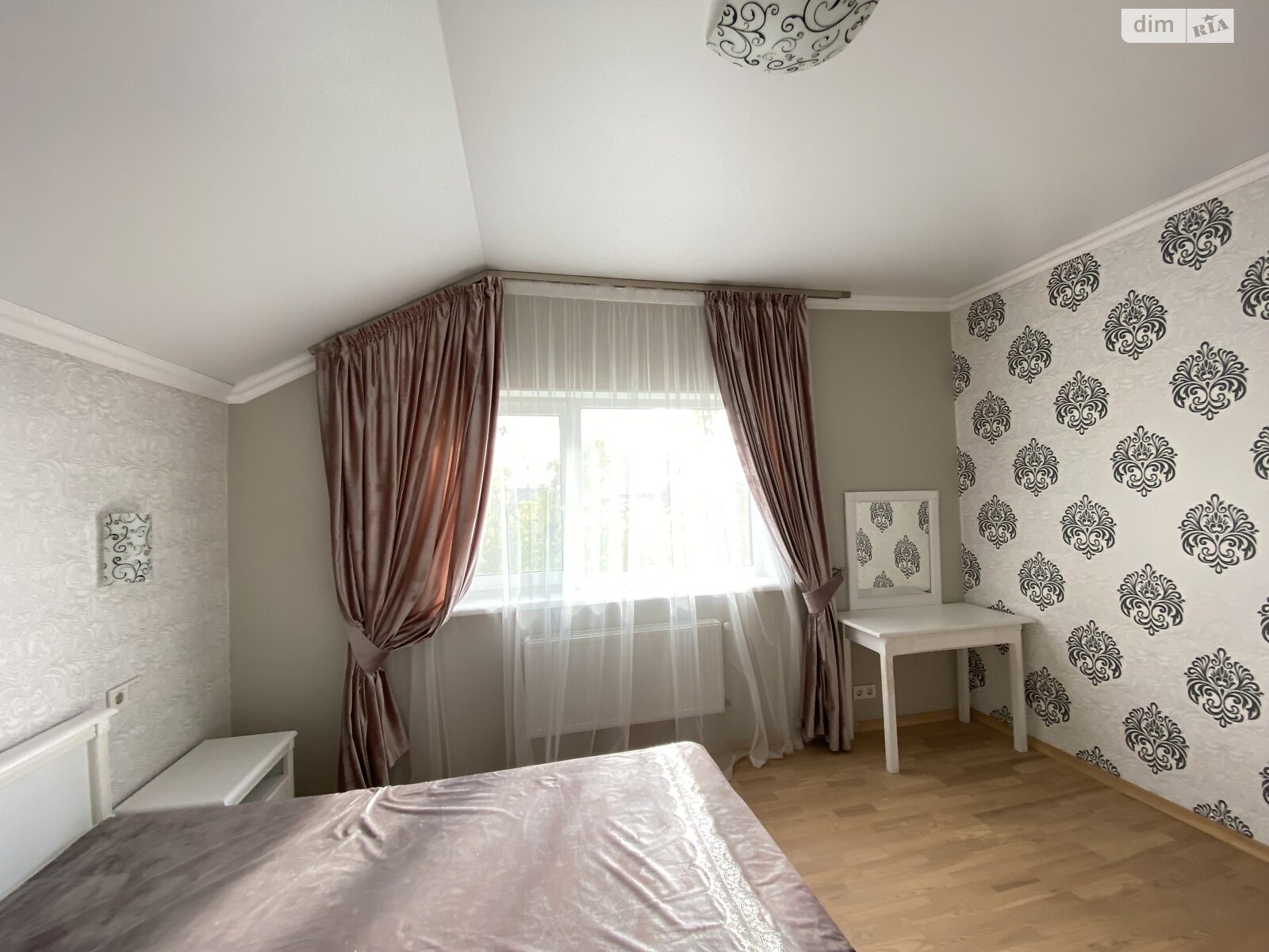 двоповерховий будинок з верандою, 245 кв. м, цегла. Здається помісячно в Агрономічному фото 1 двоповерховий будинок з верандою, 245 кв. м, цегла. Здається помісячно в Агрономічному фото 1