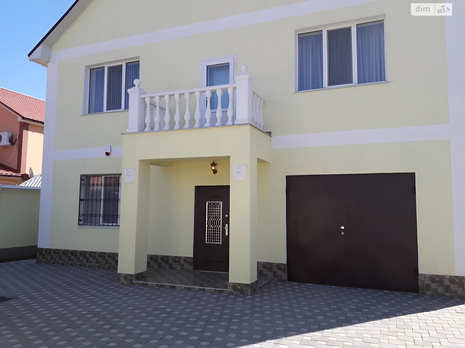 двоповерховий будинок з гаражем, 200 кв. м, цегла. Здається помісячно в Авангарді фото 1 двоповерховий будинок з гаражем, 200 кв. м, цегла. Здається помісячно в Авангарді фото 1