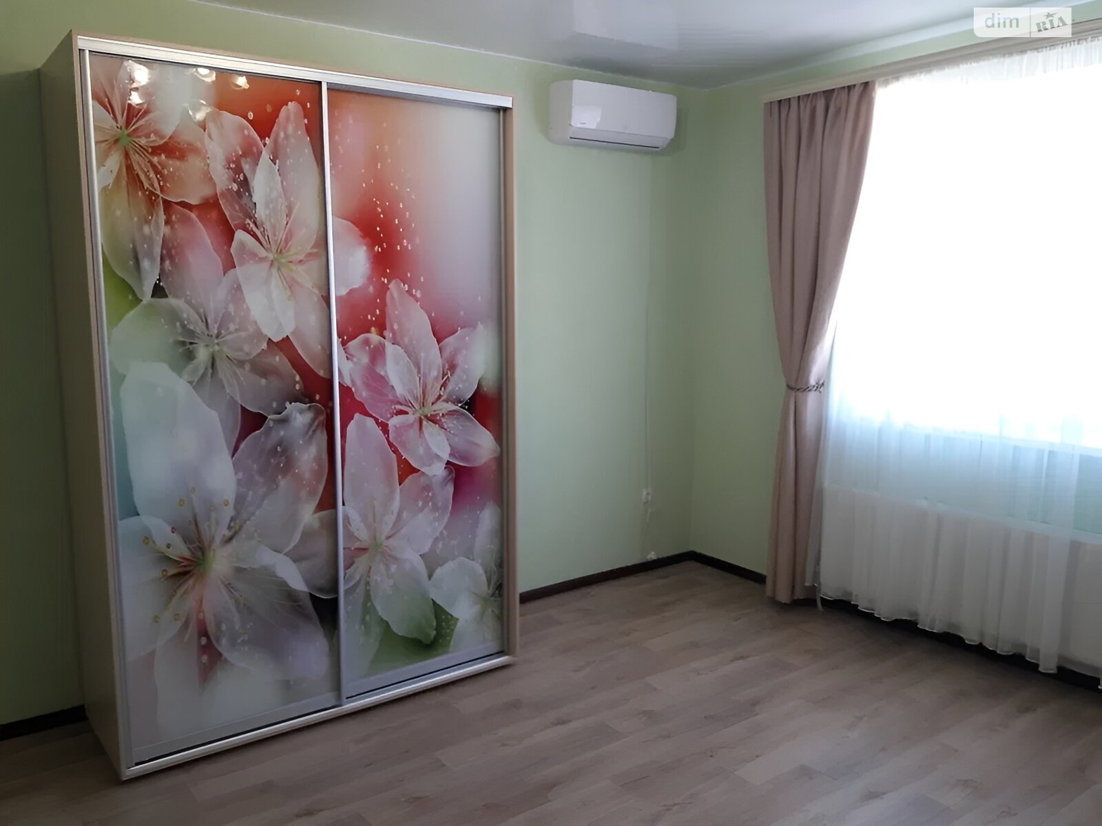 двоповерховий будинок з гаражем, 200 кв. м, цегла. Здається помісячно в Авангарді фото 1 двоповерховий будинок з гаражем, 200 кв. м, цегла. Здається помісячно в Авангарді фото 1
