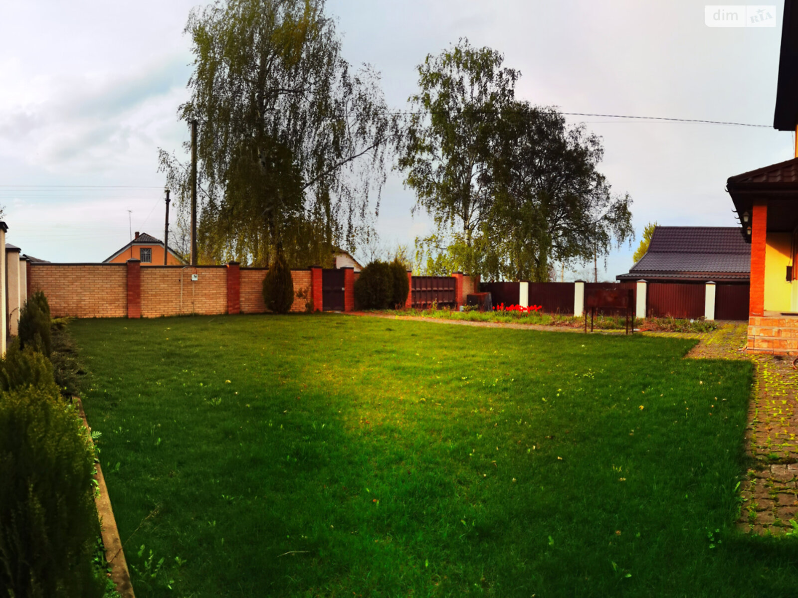 двухэтажный дом, 210 кв. м, кирпич. Сдается помесячно в Бабаях фото 1 двухэтажный дом, 210 кв. м, кирпич. Сдается помесячно в Бабаях фото 1