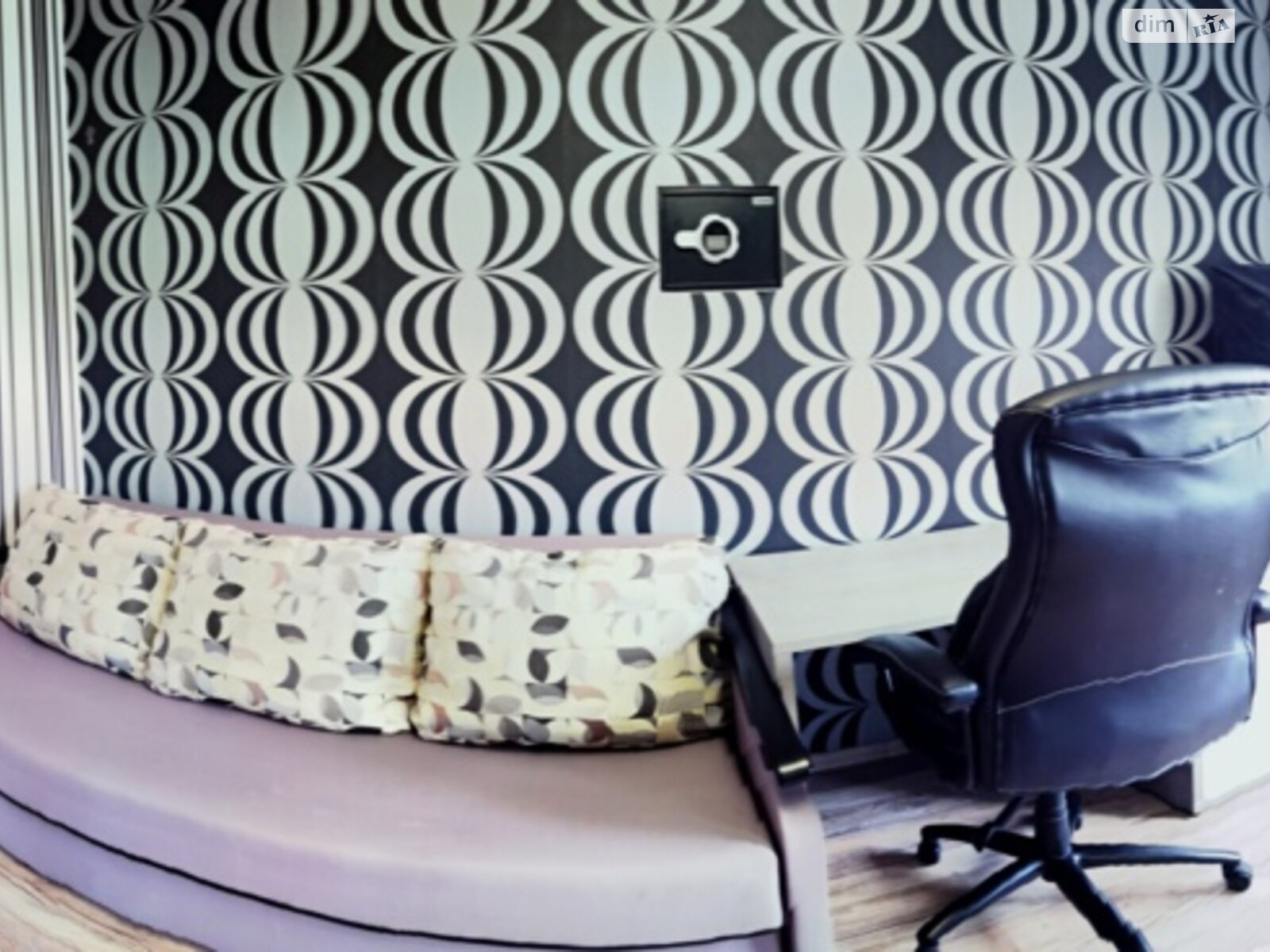 двухэтажный дом, 210 кв. м, кирпич. Сдается помесячно в Бабаях фото 1 двухэтажный дом, 210 кв. м, кирпич. Сдается помесячно в Бабаях фото 1