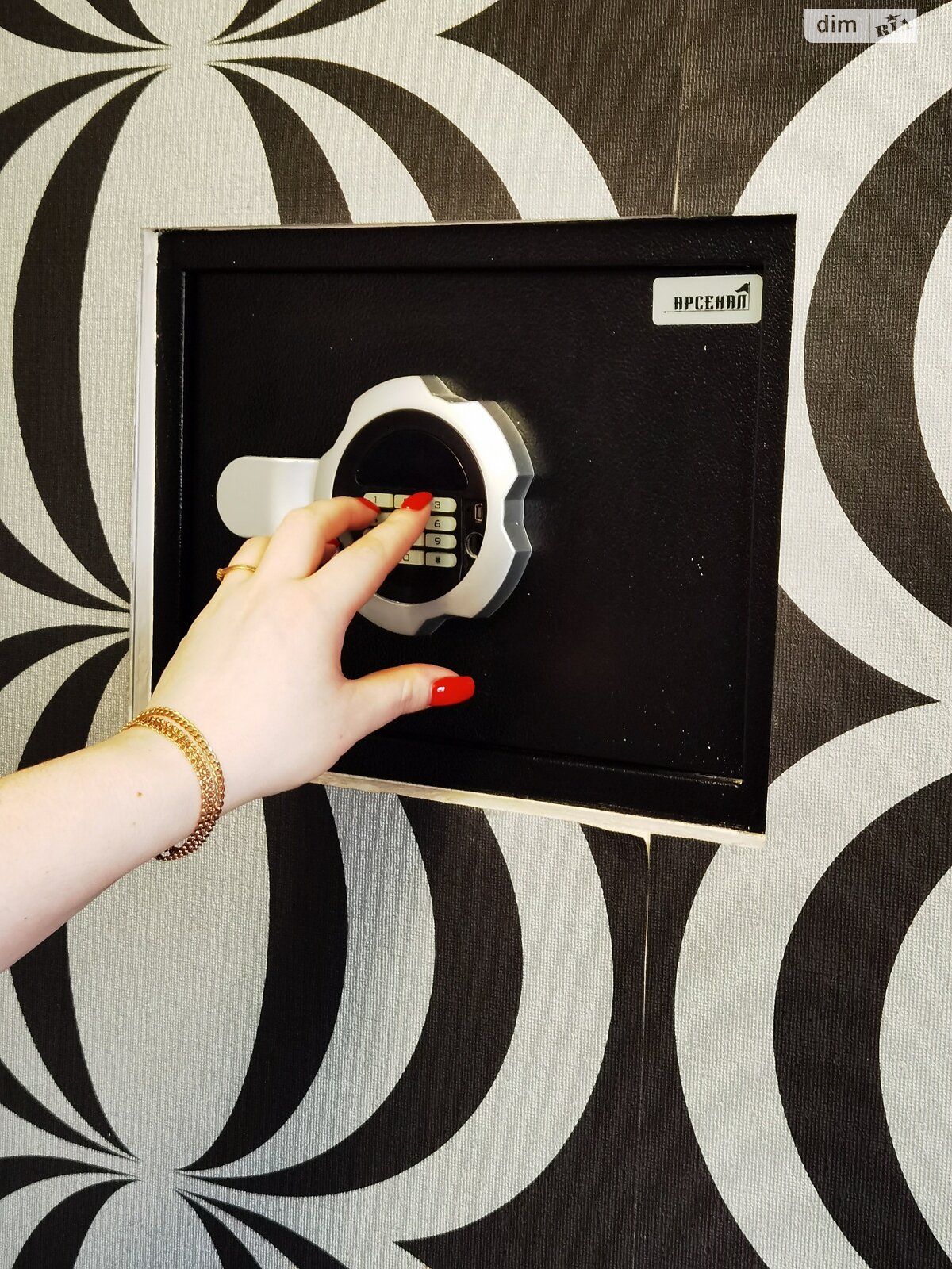 двухэтажный дом, 210 кв. м, кирпич. Сдается помесячно в Бабаях фото 1 двухэтажный дом, 210 кв. м, кирпич. Сдается помесячно в Бабаях фото 1