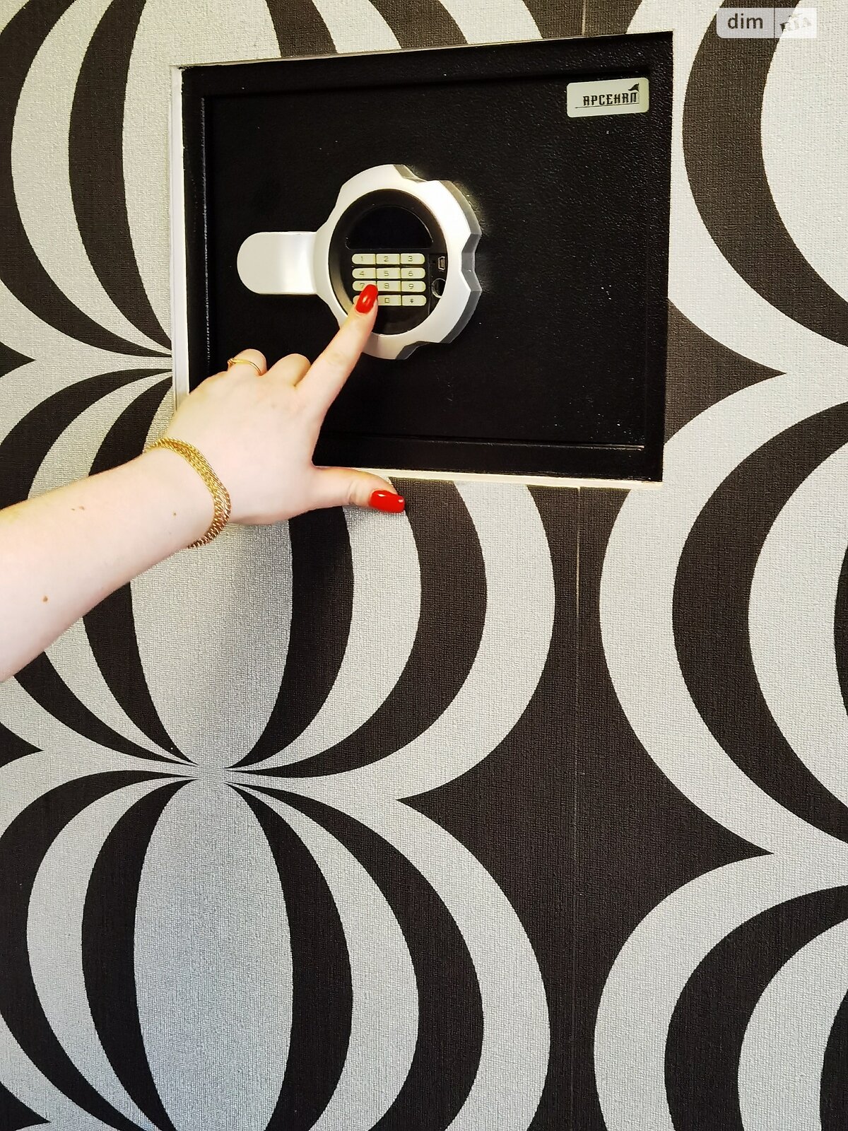 двухэтажный дом, 210 кв. м, кирпич. Сдается помесячно в Бабаях фото 1 двухэтажный дом, 210 кв. м, кирпич. Сдается помесячно в Бабаях фото 1