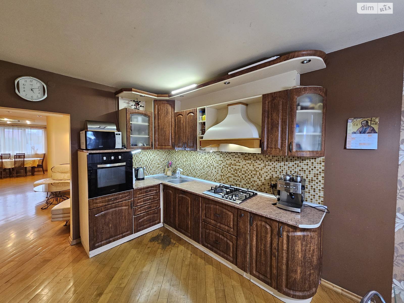 двоповерховий будинок з гаражем, 195 кв. м, цегла. Здається помісячно в Баранинці фото 1