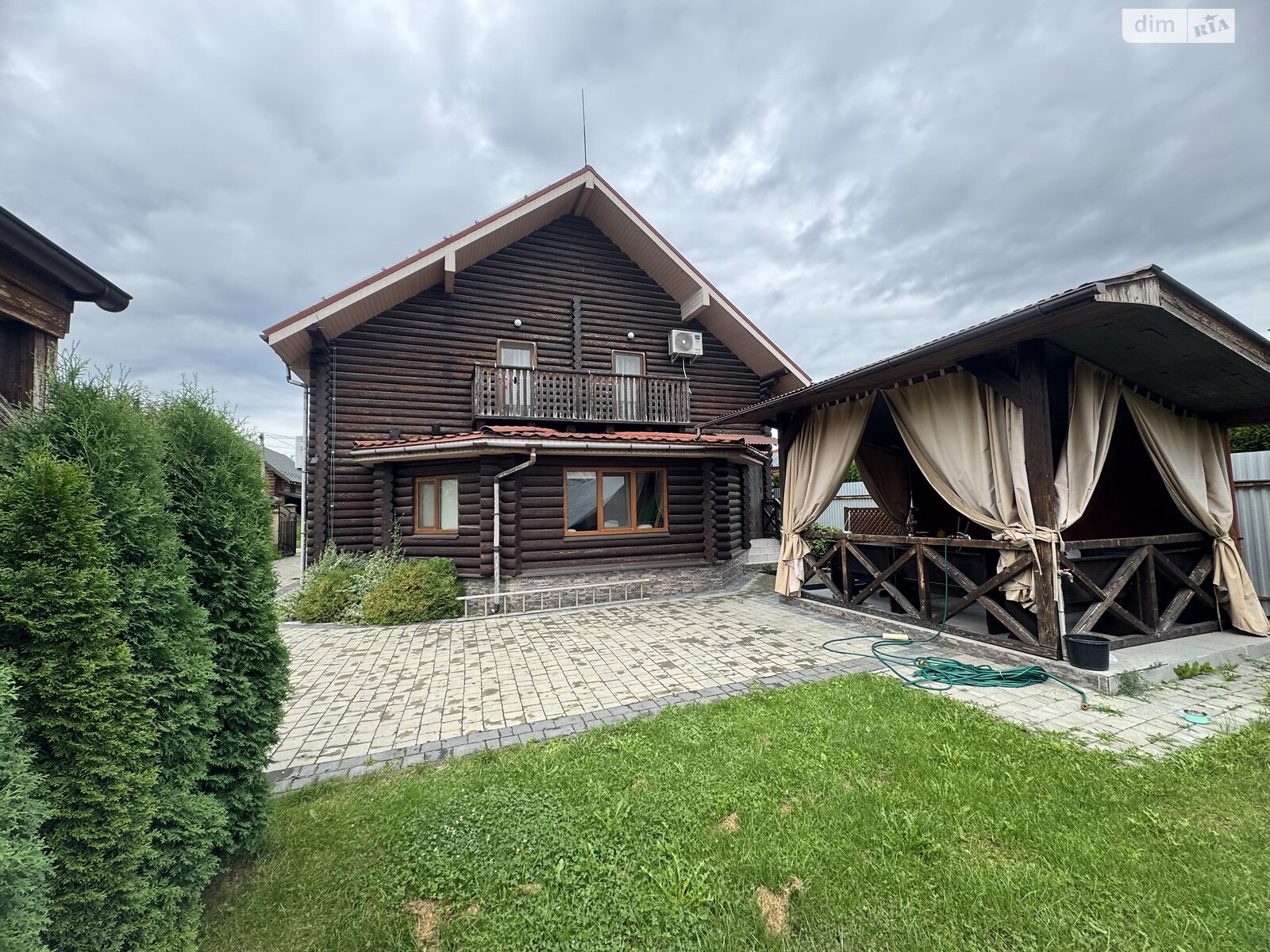 двухэтажный дом беседка, 98 кв. м, сруб. Сдается помесячно в Баранинцах фото 1