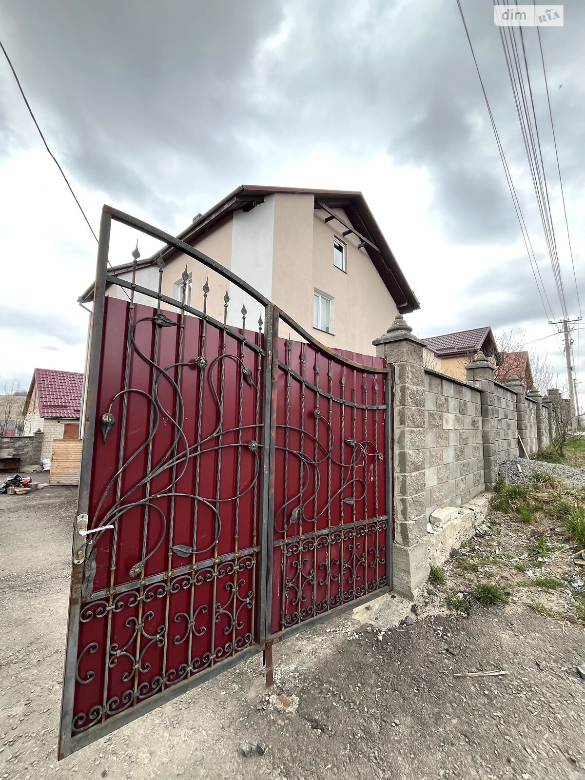 двоповерховий будинок з гаражем, 210 кв. м, цегла. Здається помісячно в Бармаки фото 1 двоповерховий будинок з гаражем, 210 кв. м, цегла. Здається помісячно в Бармаки фото 1