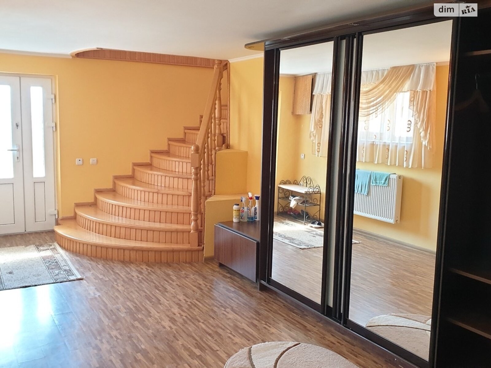 двухэтажный дом, 145 кв. м, кирпич. Сдается помесячно в Барвинке фото 1 двухэтажный дом, 145 кв. м, кирпич. Сдается помесячно в Барвинке фото 1