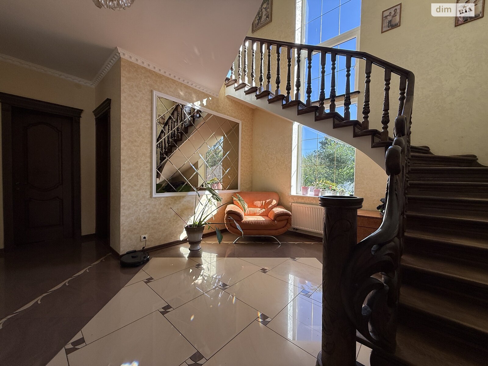 двоповерховий будинок бесідка, 180 кв. м, цегла. Здається помісячно в Басівці фото 1