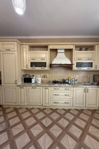 двоповерховий будинок бесідка, 180 кв. м, цегла. Здається помісячно в Басівці фото 2