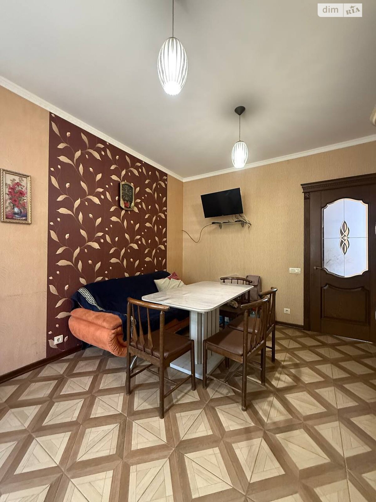 двоповерховий будинок бесідка, 180 кв. м, цегла. Здається помісячно в Басівці фото 1