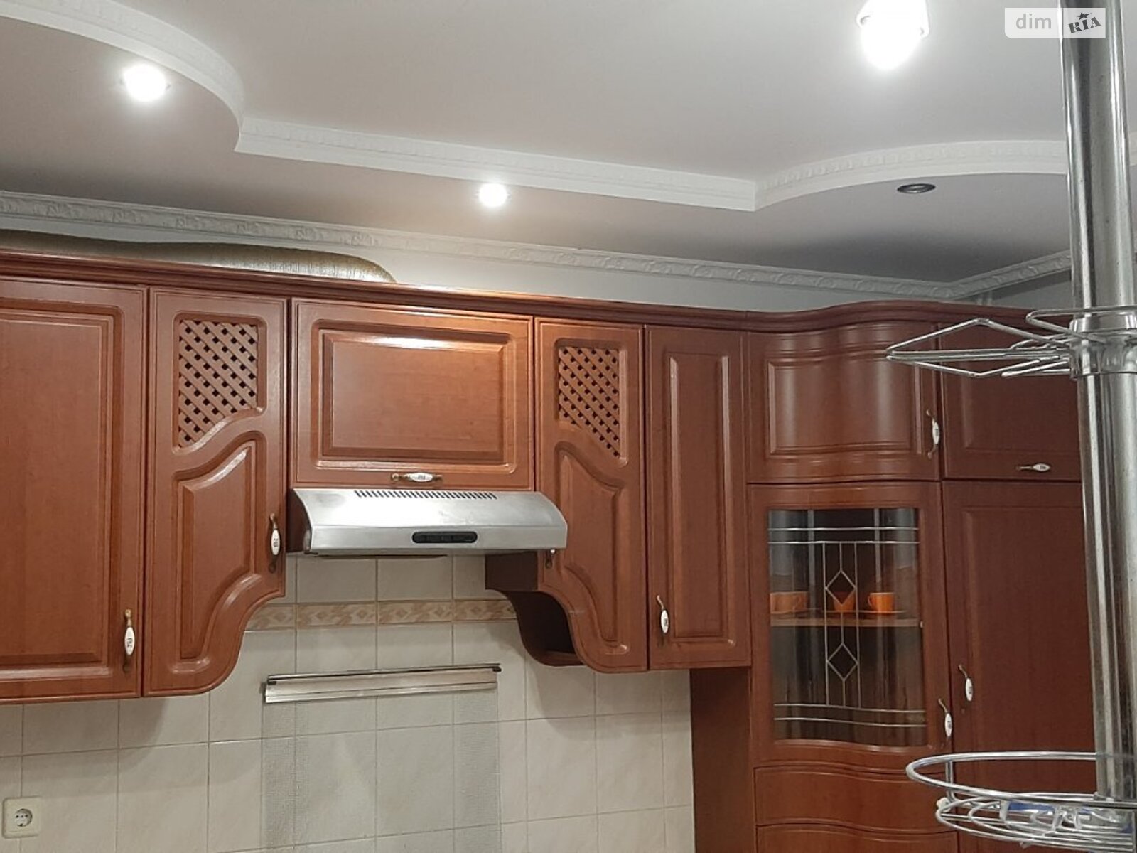 двоповерховий будинок, 232.6 кв. м, цегла. Здається помісячно в Байківці фото 1 двоповерховий будинок, 232.6 кв. м, цегла. Здається помісячно в Байківці фото 1