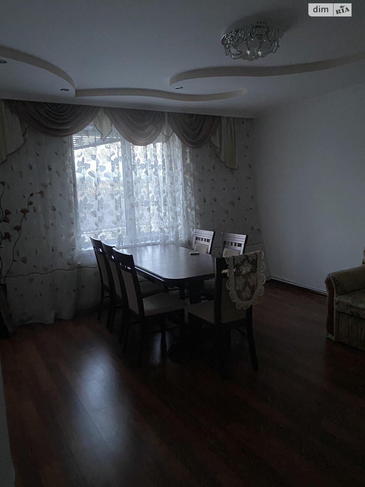 двоповерховий будинок, 232.6 кв. м, цегла. Здається помісячно в Байківці фото 1 двоповерховий будинок, 232.6 кв. м, цегла. Здається помісячно в Байківці фото 1