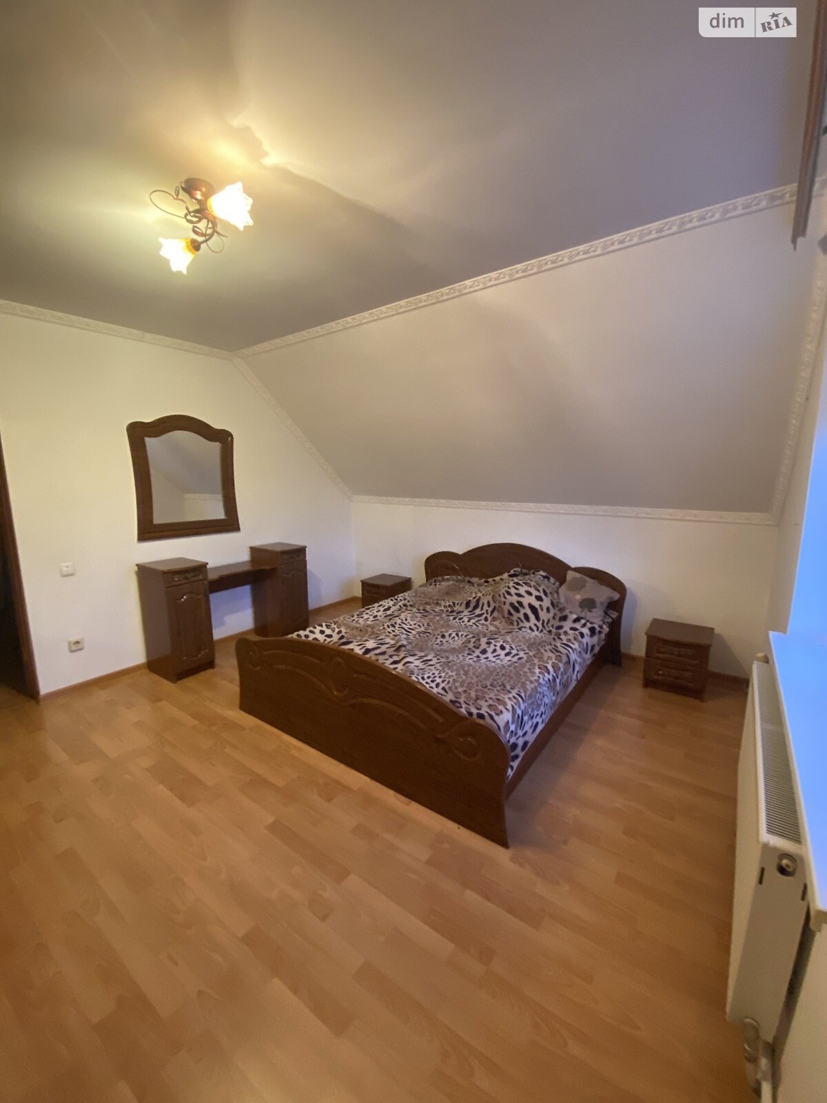 двоповерховий будинок, 232.6 кв. м, цегла. Здається помісячно в Байківці фото 1 двоповерховий будинок, 232.6 кв. м, цегла. Здається помісячно в Байківці фото 1