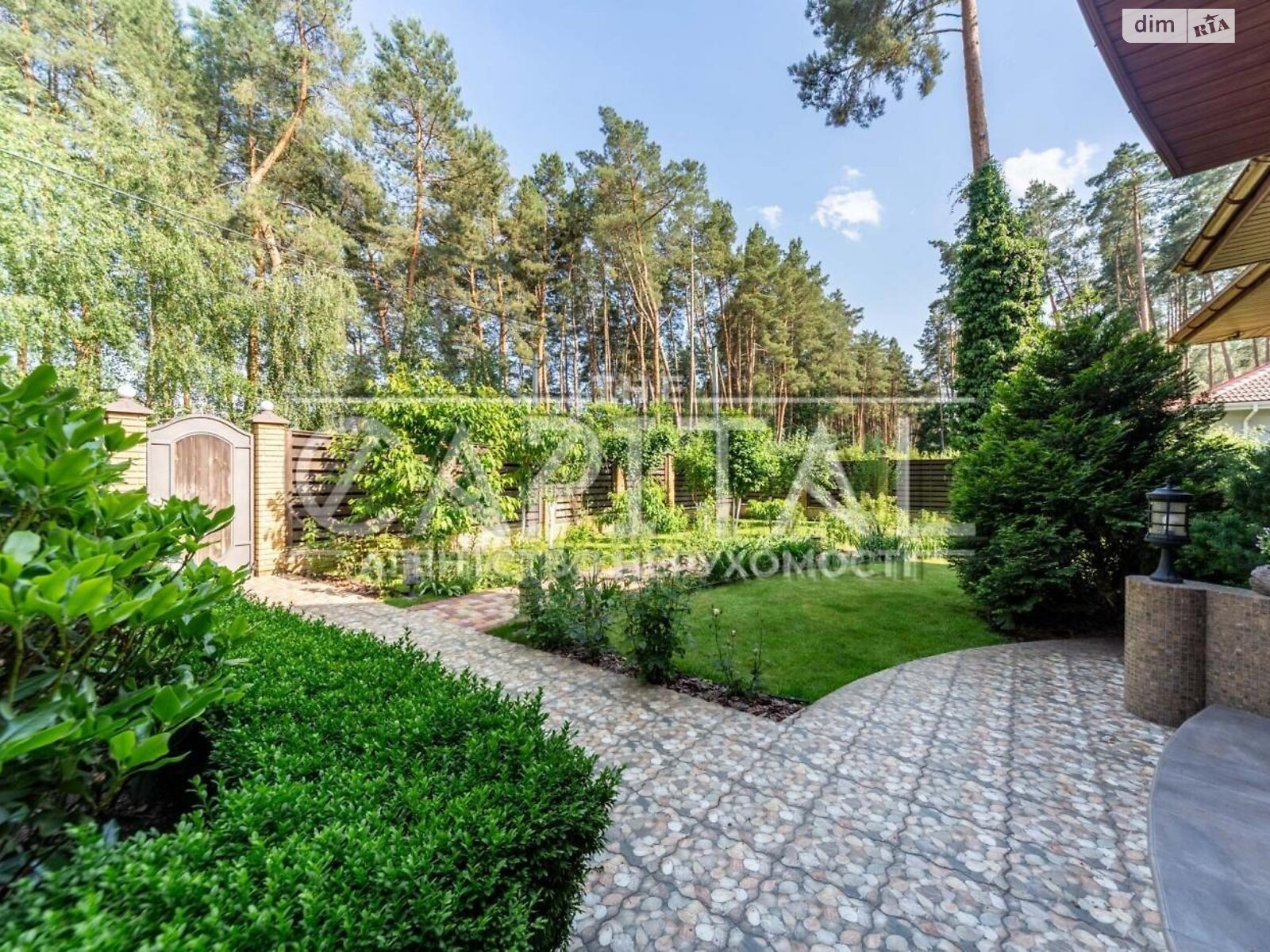 двухэтажный дом, 400 кв. м, кирпич. Сдается помесячно в Белогородке фото 1 двухэтажный дом, 400 кв. м, кирпич. Сдается помесячно в Белогородке фото 1