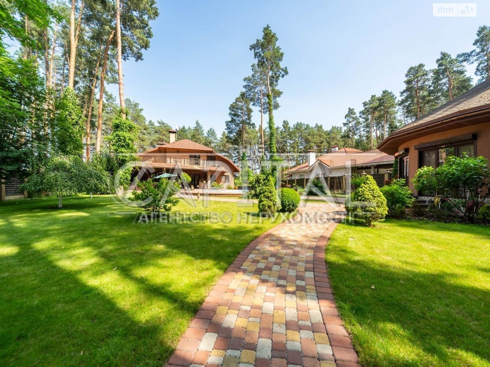 двухэтажный дом, 400 кв. м, кирпич. Сдается помесячно в Белогородке фото 1 двухэтажный дом, 400 кв. м, кирпич. Сдается помесячно в Белогородке фото 1