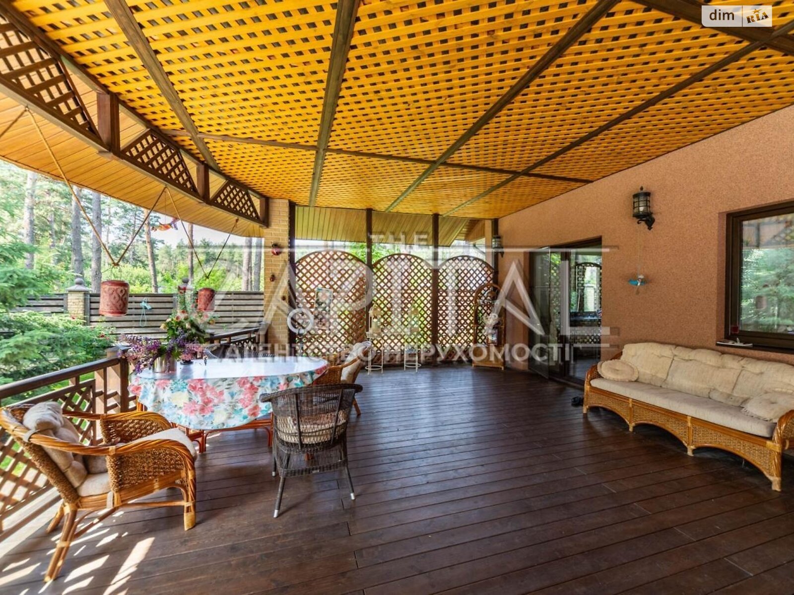 двухэтажный дом, 400 кв. м, кирпич. Сдается помесячно в Белогородке фото 1 двухэтажный дом, 400 кв. м, кирпич. Сдается помесячно в Белогородке фото 1