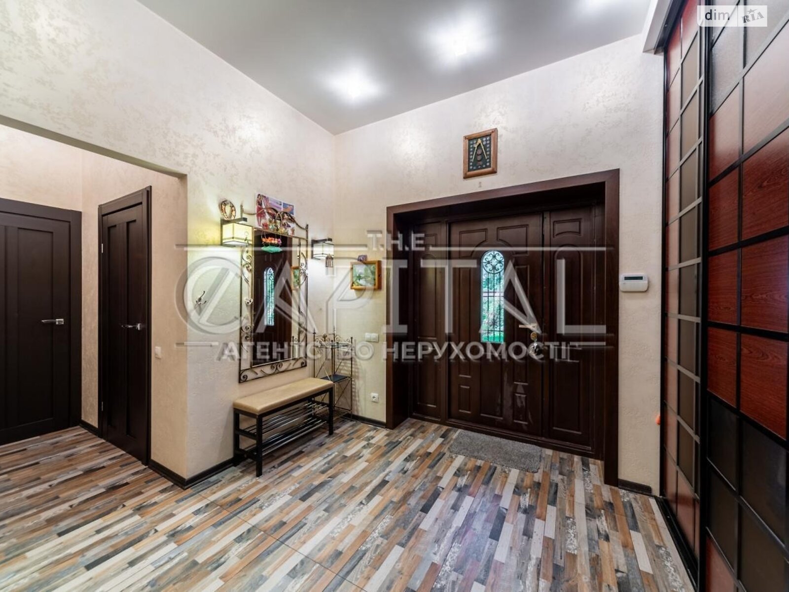 двухэтажный дом, 400 кв. м, кирпич. Сдается помесячно в Белогородке фото 1 двухэтажный дом, 400 кв. м, кирпич. Сдается помесячно в Белогородке фото 1