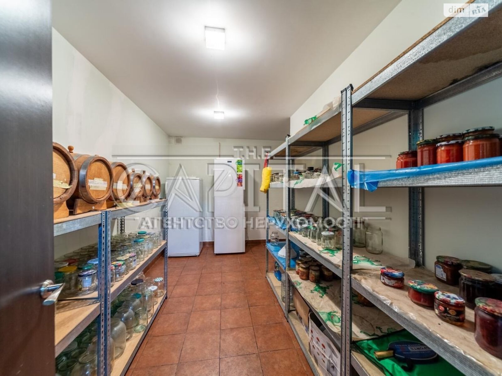 двухэтажный дом, 400 кв. м, кирпич. Сдается помесячно в Белогородке фото 1 двухэтажный дом, 400 кв. м, кирпич. Сдается помесячно в Белогородке фото 1