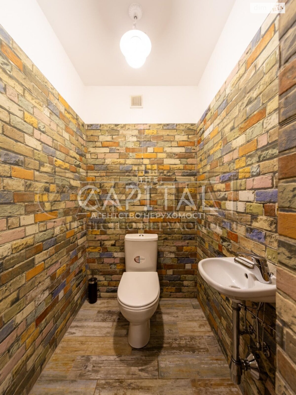 двухэтажный дом, 400 кв. м, кирпич. Сдается помесячно в Белогородке фото 1 двухэтажный дом, 400 кв. м, кирпич. Сдается помесячно в Белогородке фото 1