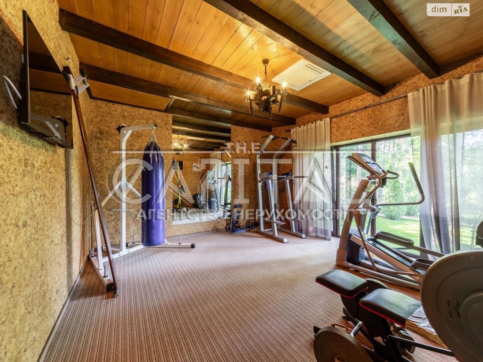 двухэтажный дом, 400 кв. м, кирпич. Сдается помесячно в Белогородке фото 1 двухэтажный дом, 400 кв. м, кирпич. Сдается помесячно в Белогородке фото 1