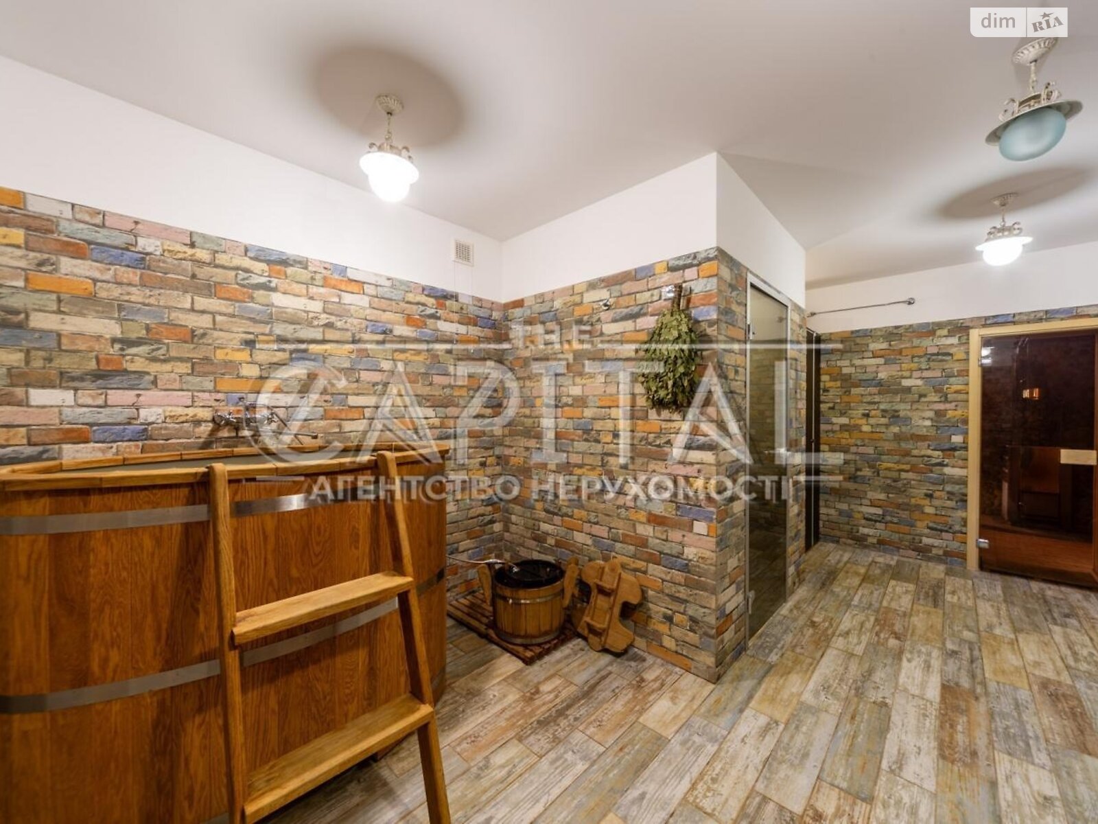 двухэтажный дом, 400 кв. м, кирпич. Сдается помесячно в Белогородке фото 1 двухэтажный дом, 400 кв. м, кирпич. Сдается помесячно в Белогородке фото 1