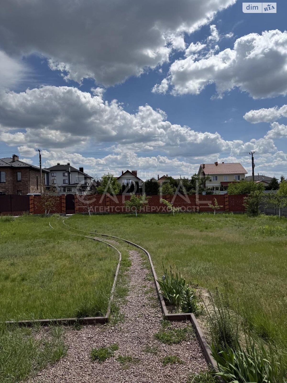 двоповерховий будинок з гаражем, 200 кв. м, цегла. Здається помісячно в Білогородці фото 1 двоповерховий будинок з гаражем, 200 кв. м, цегла. Здається помісячно в Білогородці фото 1