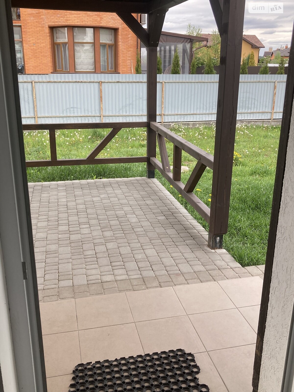 двухэтажный дом беседка, 170 кв. м, газобетон. Сдается помесячно в Берёзовке фото 1 двухэтажный дом беседка, 170 кв. м, газобетон. Сдается помесячно в Берёзовке фото 1