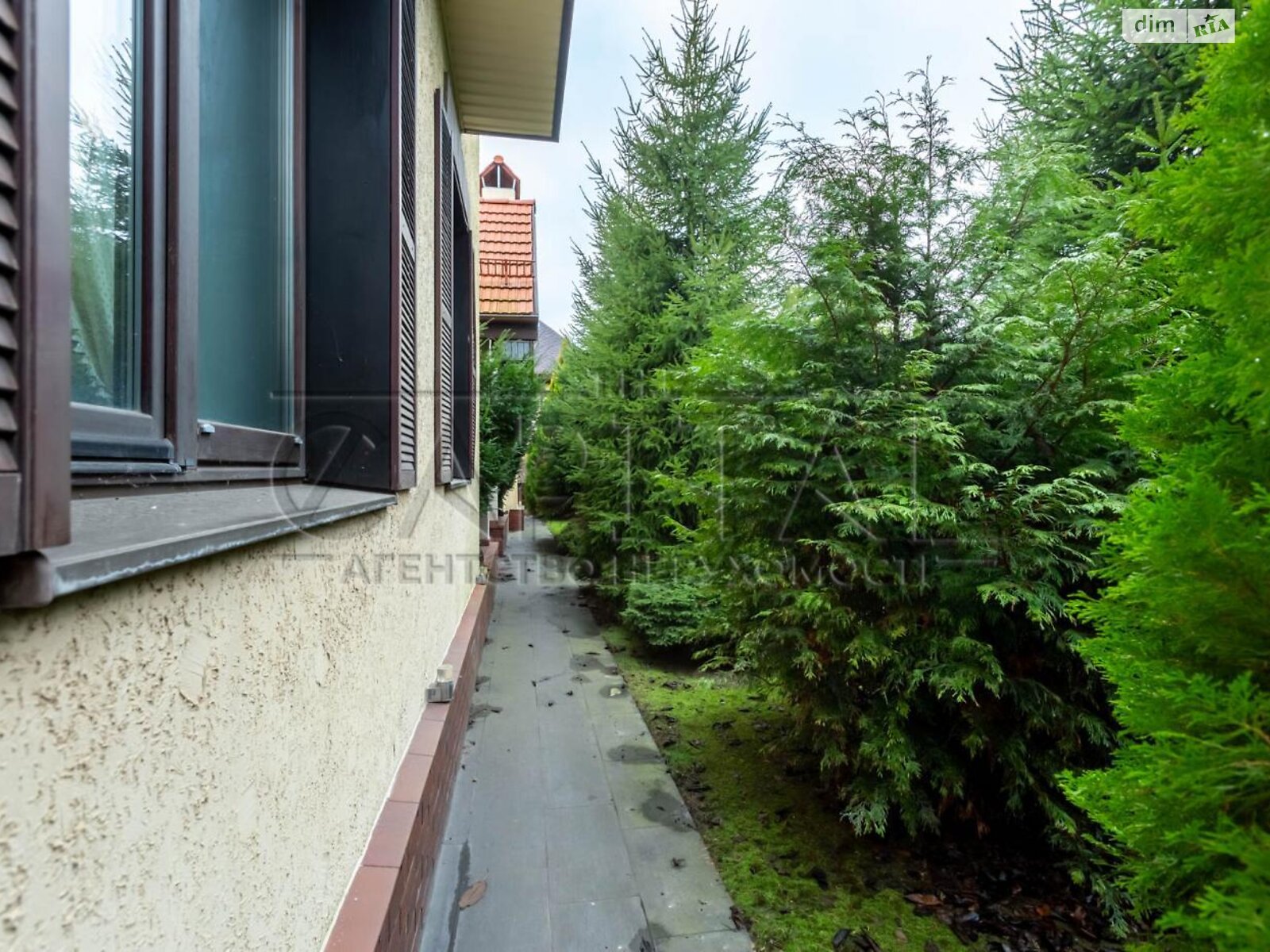 двоповерховий будинок з верандою, 250 кв. м, кирпич. Здається помісячно в Бобриці фото 1